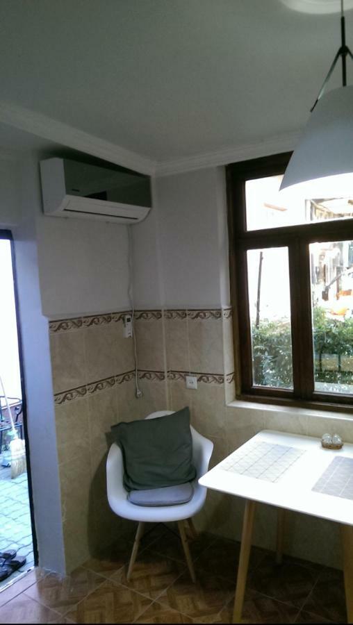 Tamro Light House Apartment Batumi Exterior photo